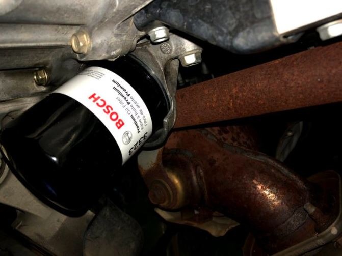 BOSCH 3323 Premium Engine Oil Filter With FILTECH Filtration Technology | Compatible with Select Acura, Chrysler, Dodge, Ford, Honda, Infiniti, Nissan customer photo 2