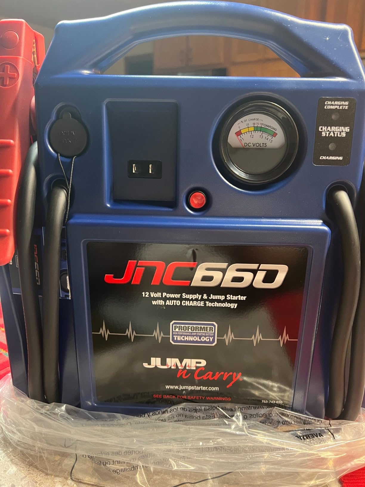 Clore Automotive Jump-N-Carry JNC660 1700 Peak Amp 12 Volt Jump Starter customer photo 1