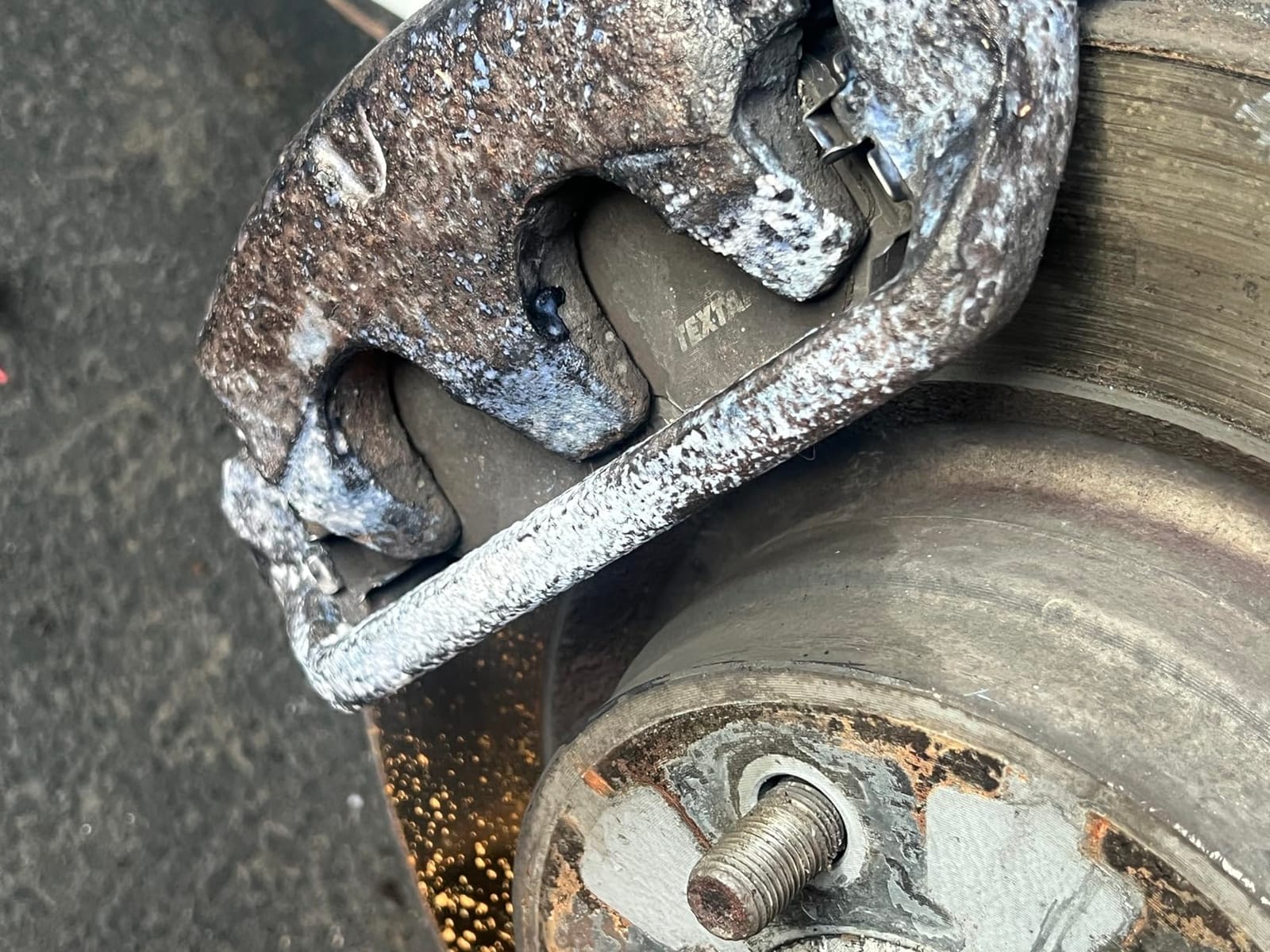 Corroseal Rust Converter & Metal Primer - Stops & Prevents Corrosion on Metal, Pro-Grade Rust Inhibitor for Cars, Trucks, Trailers, Marine & Industrial Equipment, 1 Gallon customer photo 2