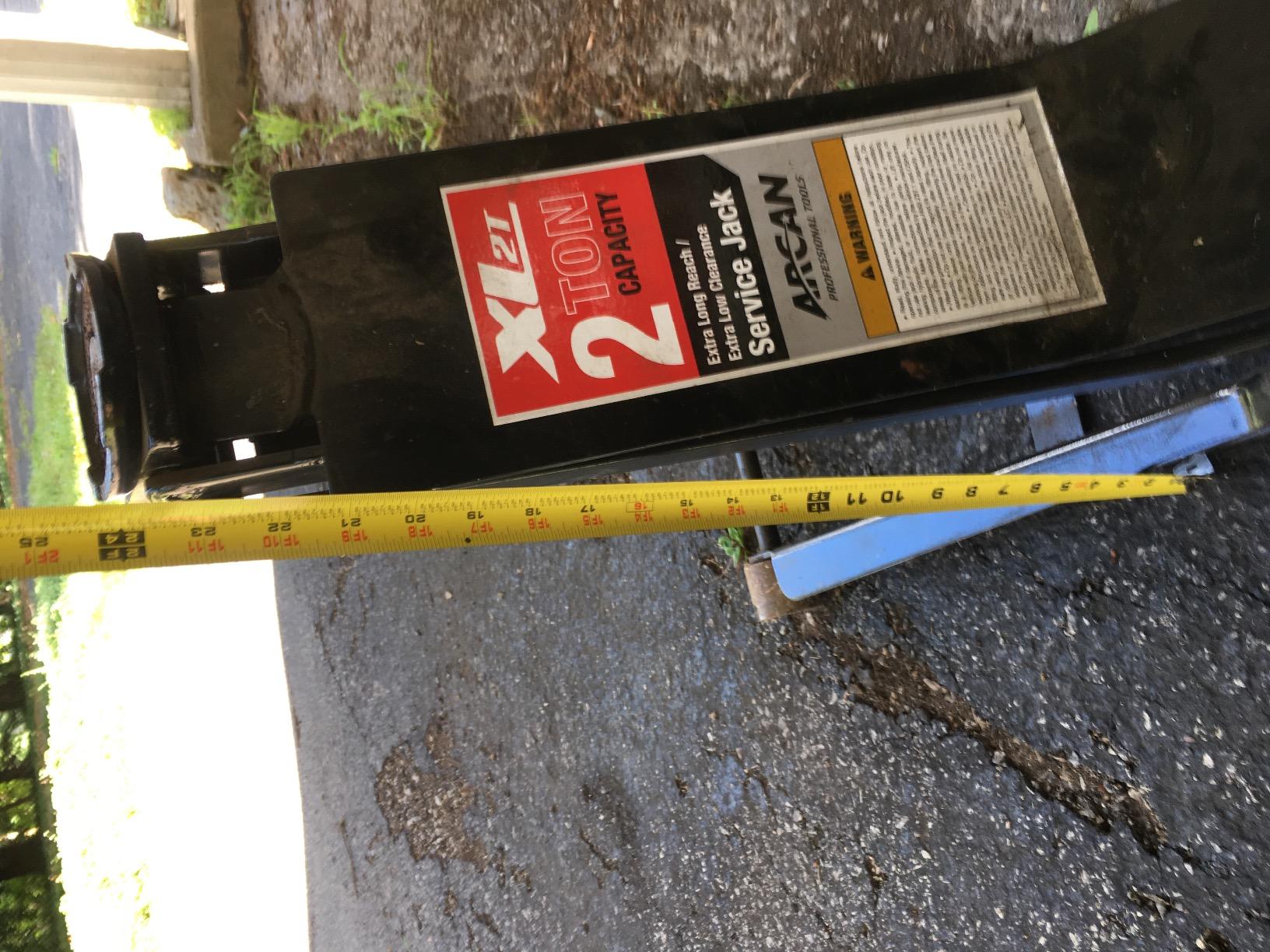 ARCAN 2-Ton (4,000 lb.) Steel Extra Long Reach Low Profile Floor Jack, 2.75 in. to 24 in. Lift Range, Model A20016 customer photo 2