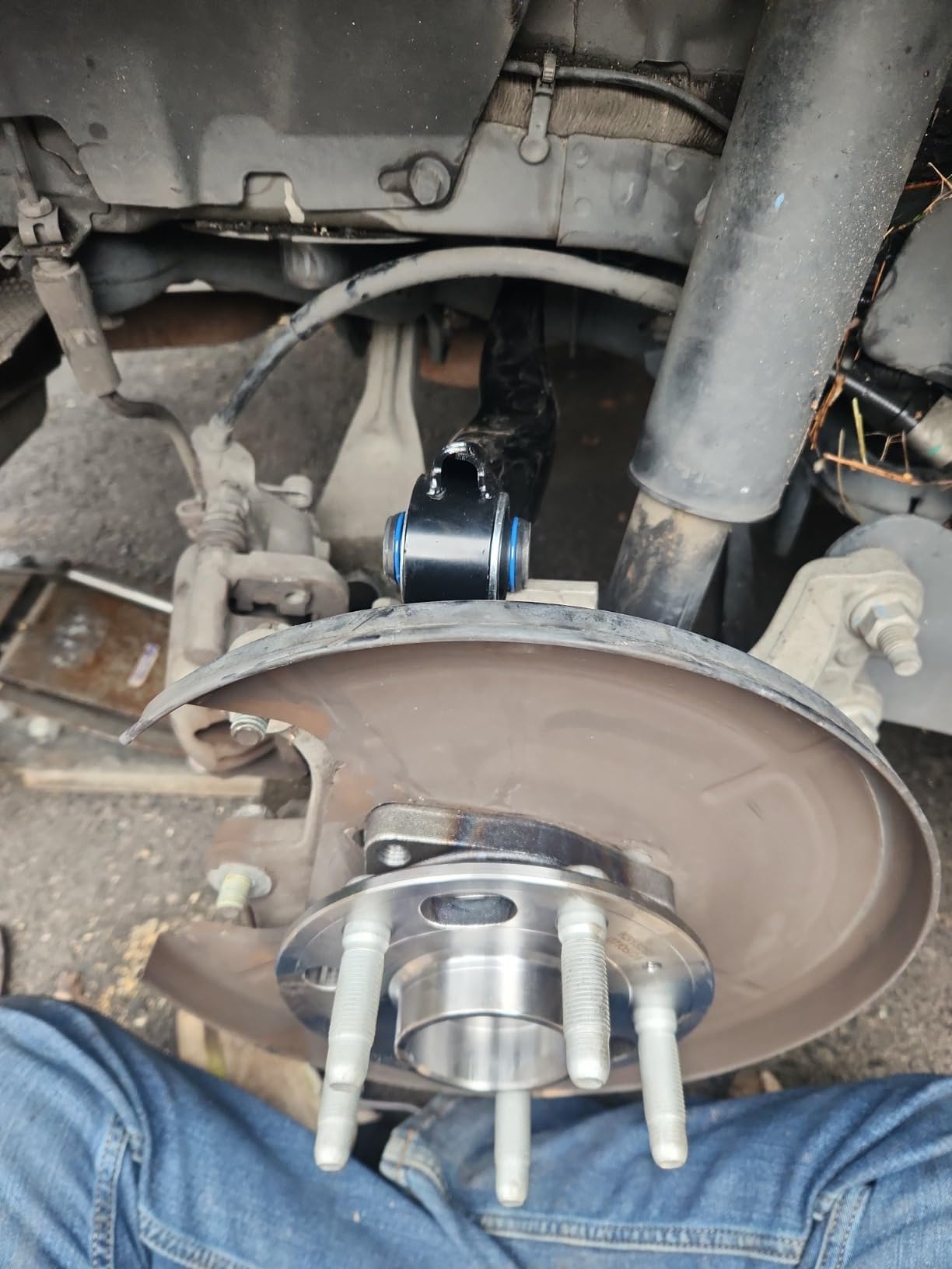 Detroit Axle - 2 Front Wheel Bearing Hubs Assembly for 13-15 Chevy Malibu, 14-17 Impala customer photo 1