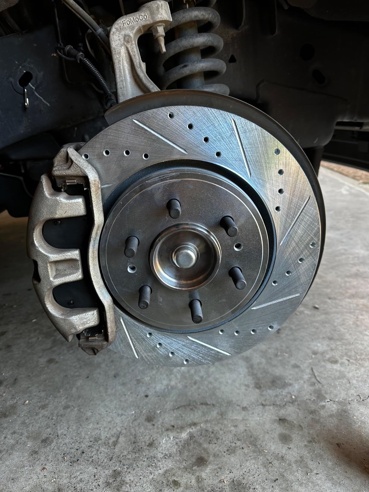 Detroit Axle - 2 Front Wheel Bearing Hubs Assembly for 13-15 Chevy Malibu, 14-17 Impala customer photo 2