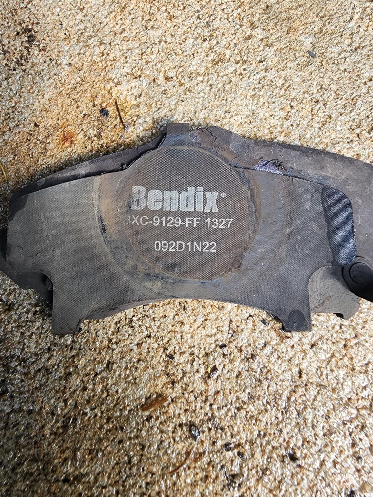 Bendix Premium SBC1363 Ceramic Front Brake Pads for select Cadillac Escalade, ESV, EXT, XTS, Chevrolet Avalanche, Cheyenne, Express 1500, Silverado, Suburban, Tahoe, GMC Savana, Sierra Classic, Yukon customer photo 2
