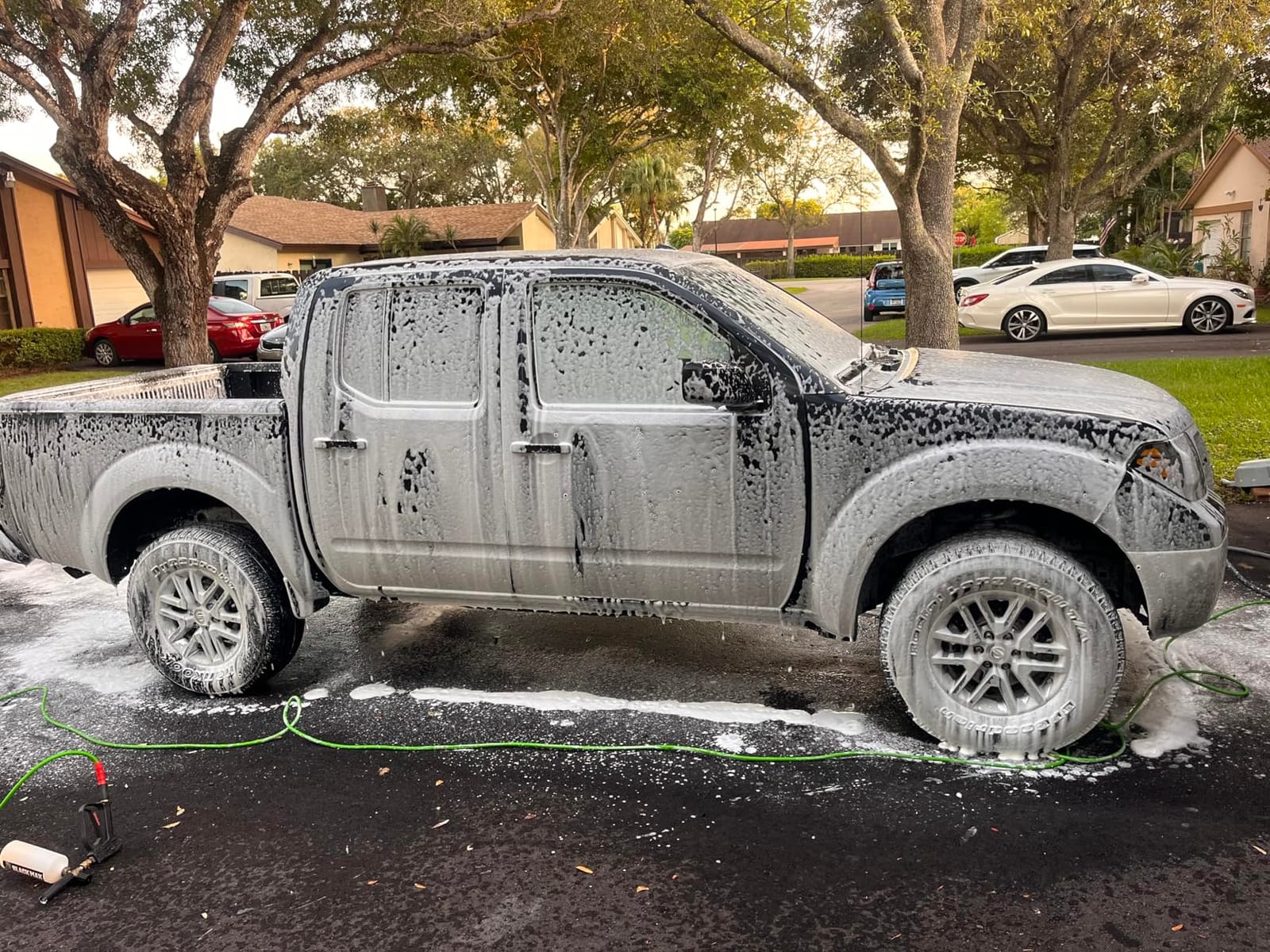 Meguiar's Gold Class Car Wash, 1 Gallon | Ultra-Rich Foam Car Wash Soap and Conditioner customer photo 2
