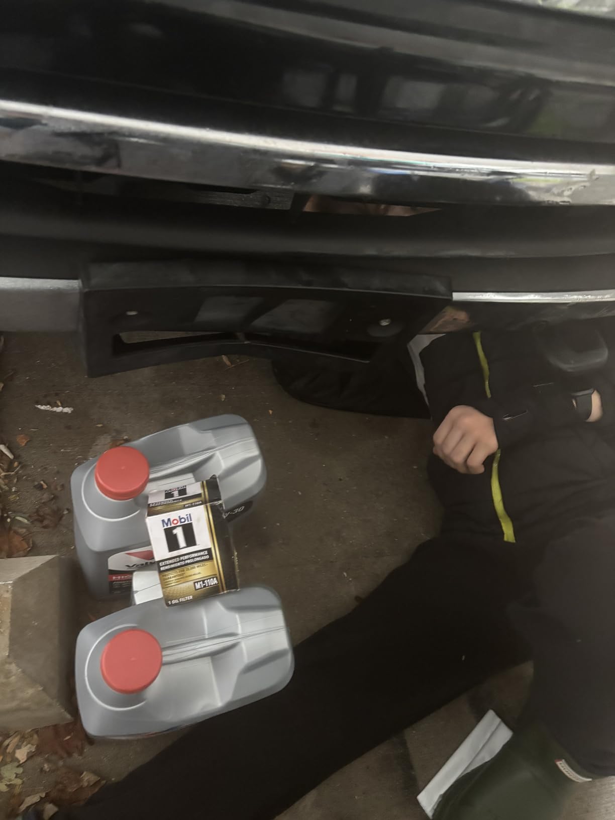 Mobil 1 Extended Performance Oil Filter, M1-110A | Synthetic Blend, High Efficiency 20,000 Mile Protection | 1 Pack customer photo 1