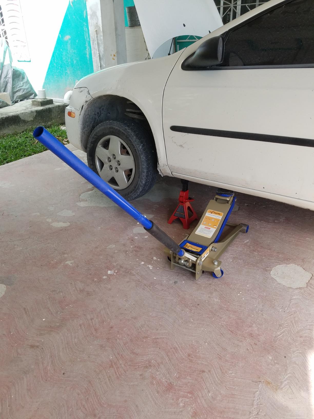 LiftMaster 3 Ton Heavy Duty Ultra Low Profile Steel Floor Jack with Quick Lift customer photo 2
