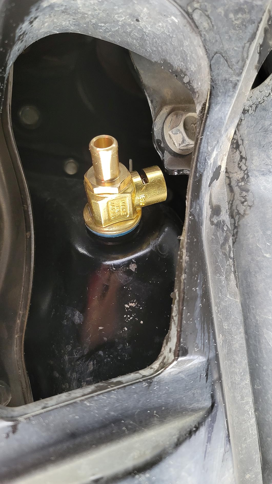 Original Fumoto F108N with LC-10 lever clip FN-Series Engine Oil Drain Valve, 1 Pack customer photo 1