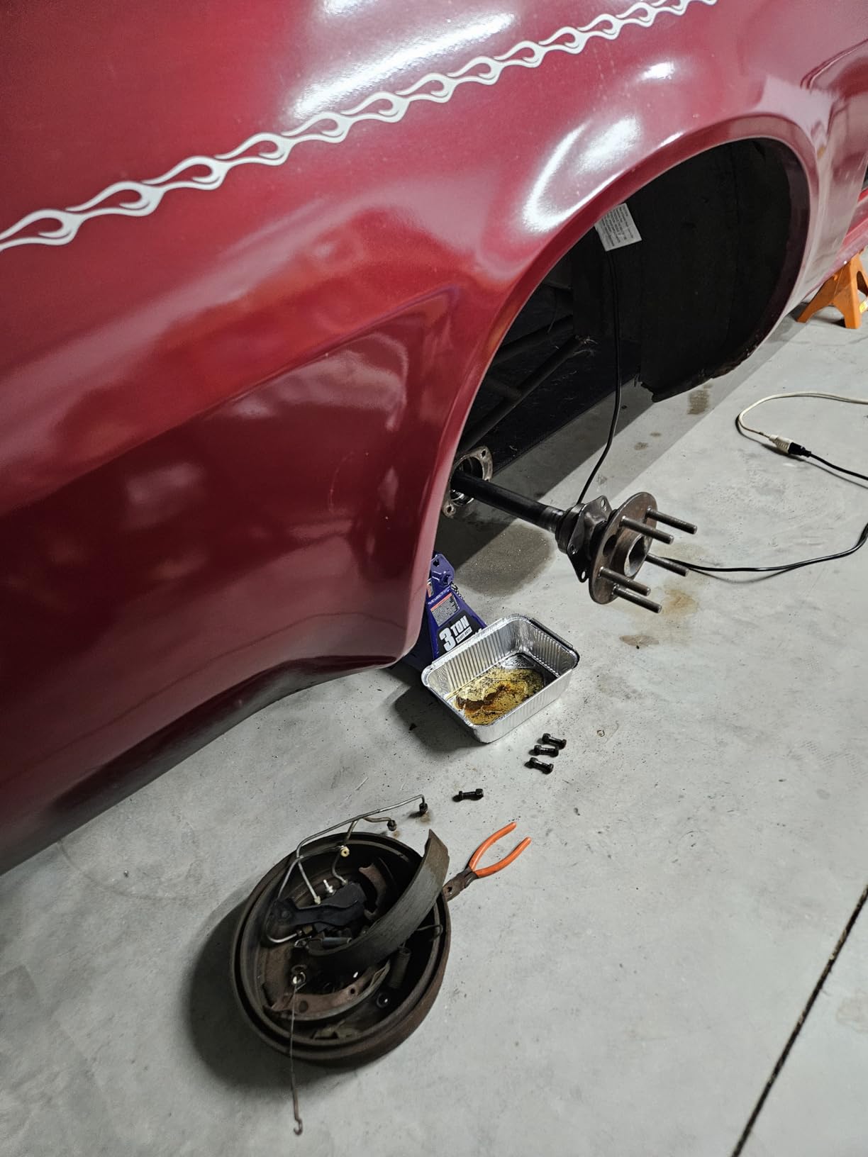 Motul DOT 5.1 Synthetic Brake Fluid - High Performance Non-Silicone Fluid for ABS, ESP & Hydraulic Brake Systems with High Boiling Point Protection - 500ml (2 Pack) customer photo 1