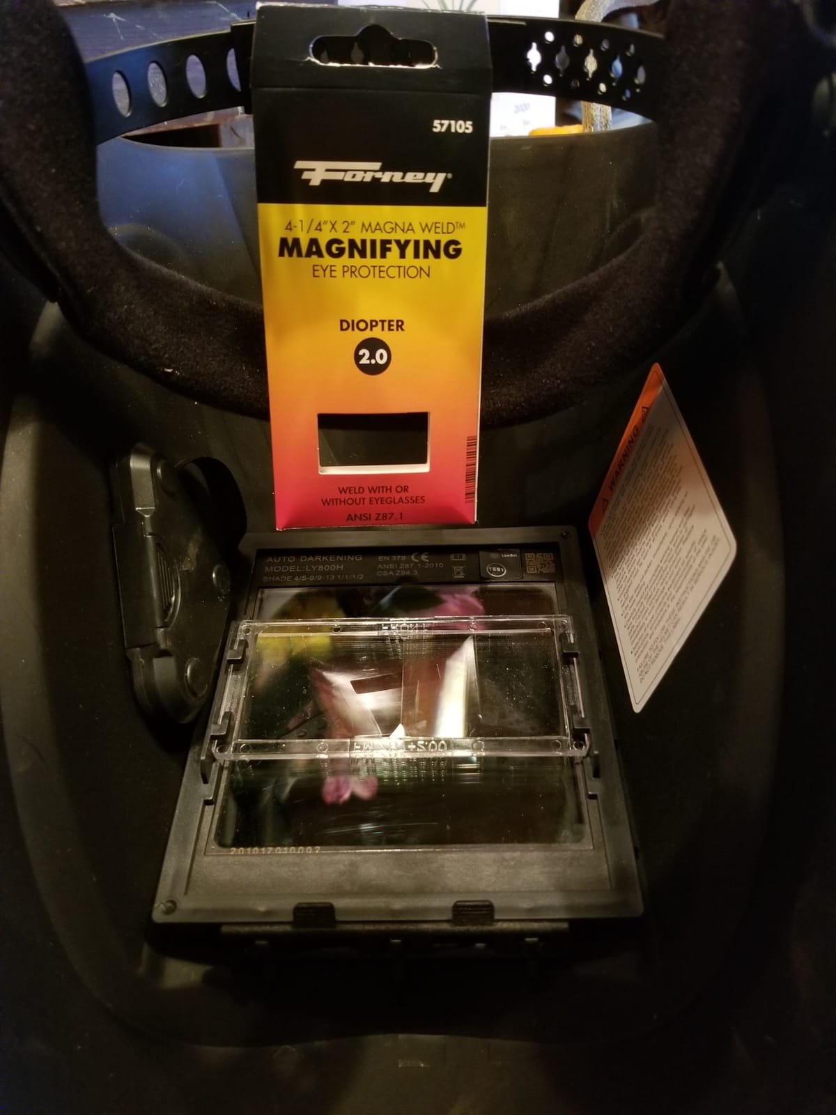YESWELDER Auto Darkening Welding Helmet, Large View, LYG-M800H - 1/1/1/1 True Color, 4 arc sensors, WELD/CUT/GRIND customer photo 1