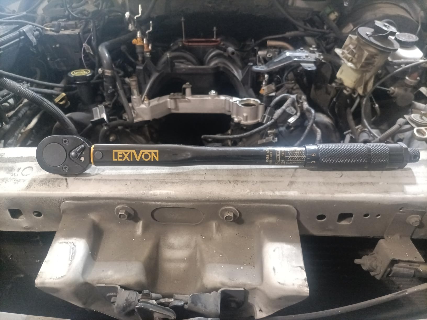 LEXIVON Torque Wrench 1/2-Inch Drive Click 10-150 Ft-Lb/13.6-203.5 Nm (LX-183) customer photo 2
